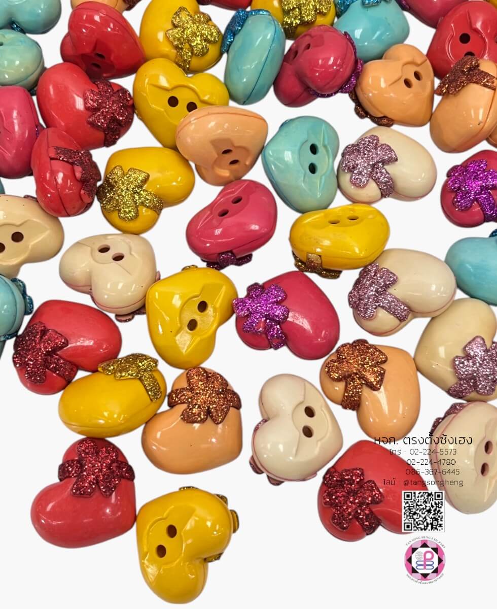 อะไหล่เรซิ่นการ์ตูนมีรูร้อยเต็มตัวรูปหัวใจ คละสีสด แพ็ค 50 ชิ้น
