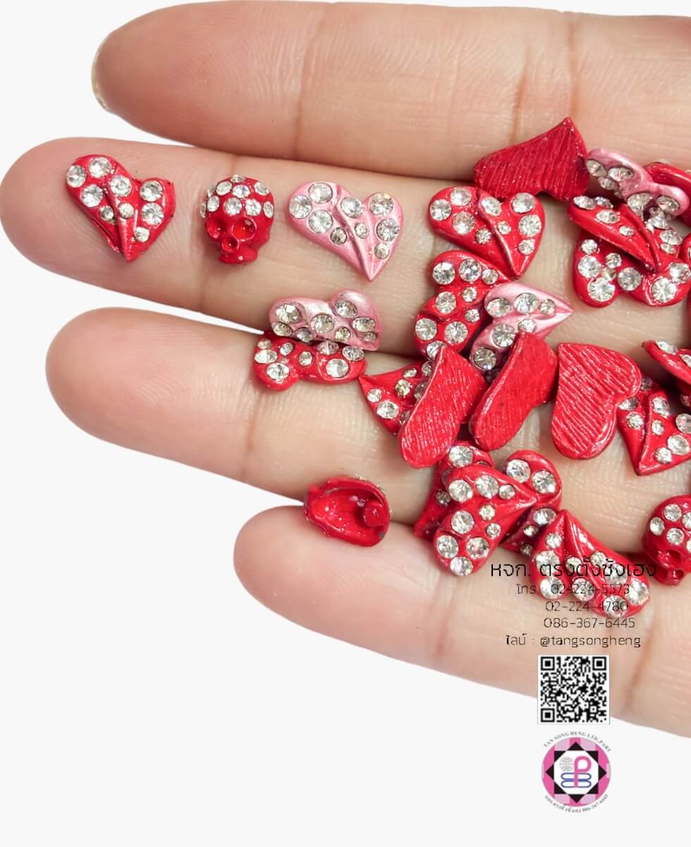 อะไหล่เหล็กรูปหัวใจติดเพชร คละสี แพ็ค 70 ชิ้น