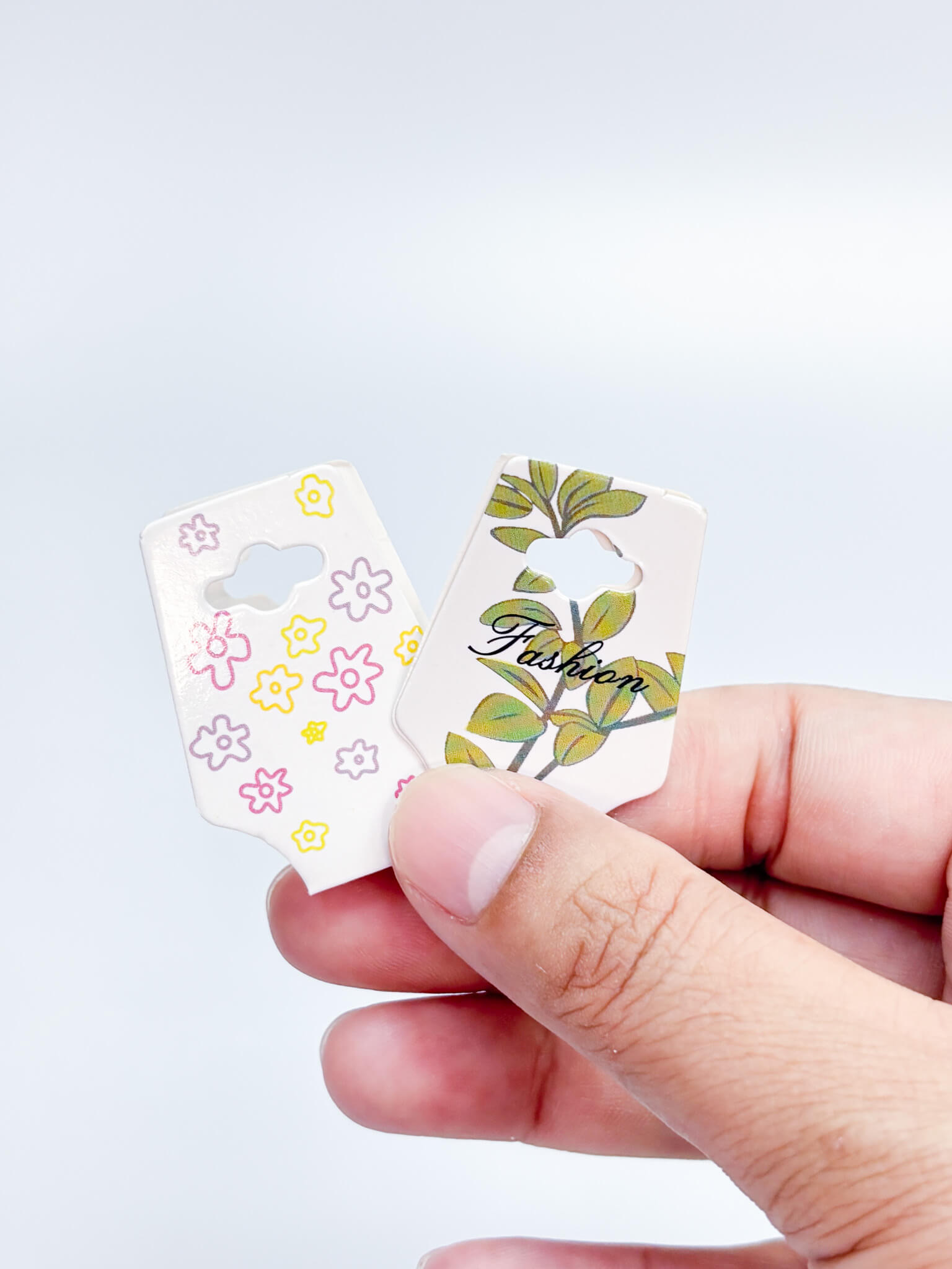 หัวกระดาษกระดูกงู ขนาดเล็ก พิมพ์ลายดอกไม้เล็ก แพ็ค 200 แผ่น