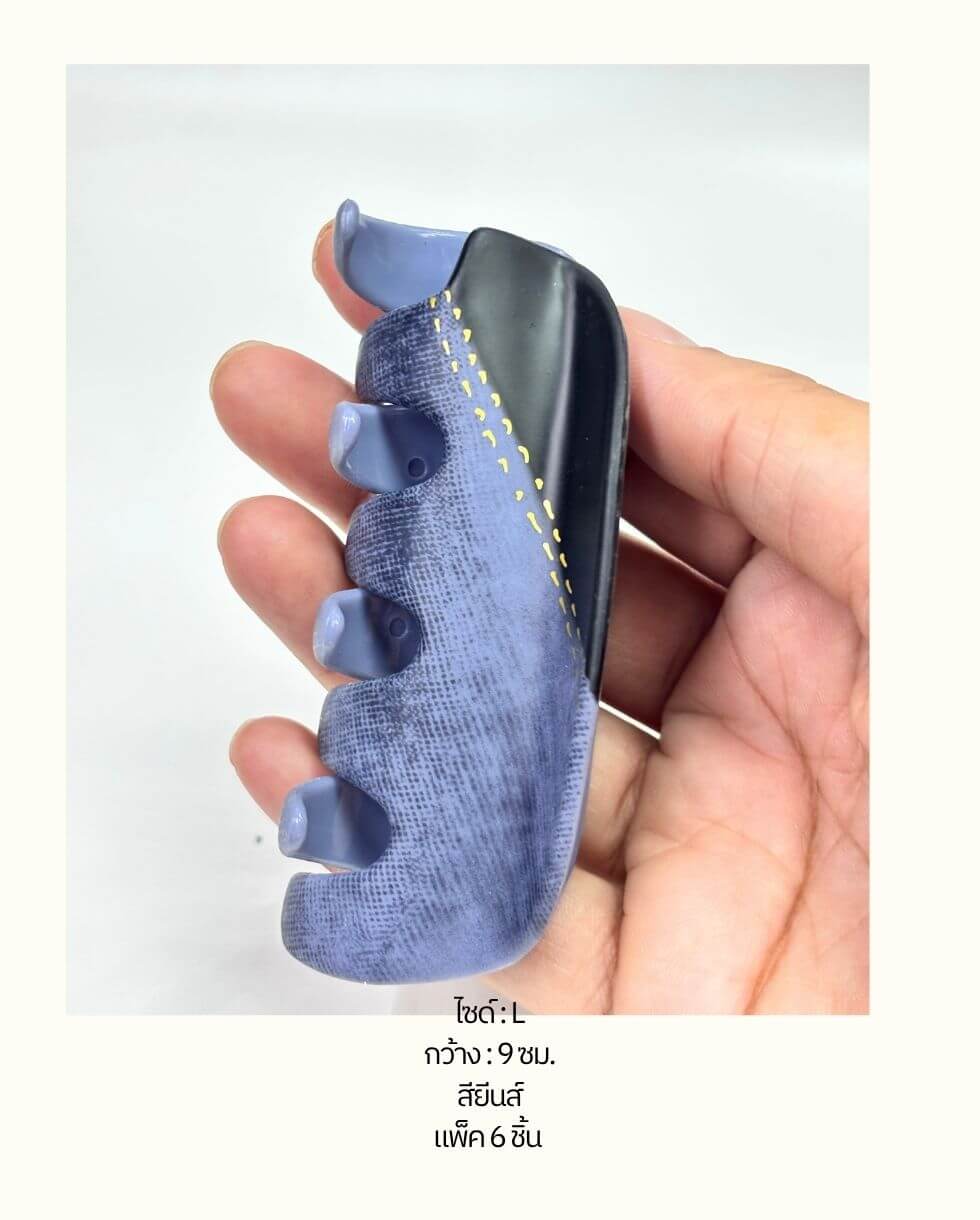 #HairStyling MetallicClawClip #Y2KFashion #ChromeAccessories