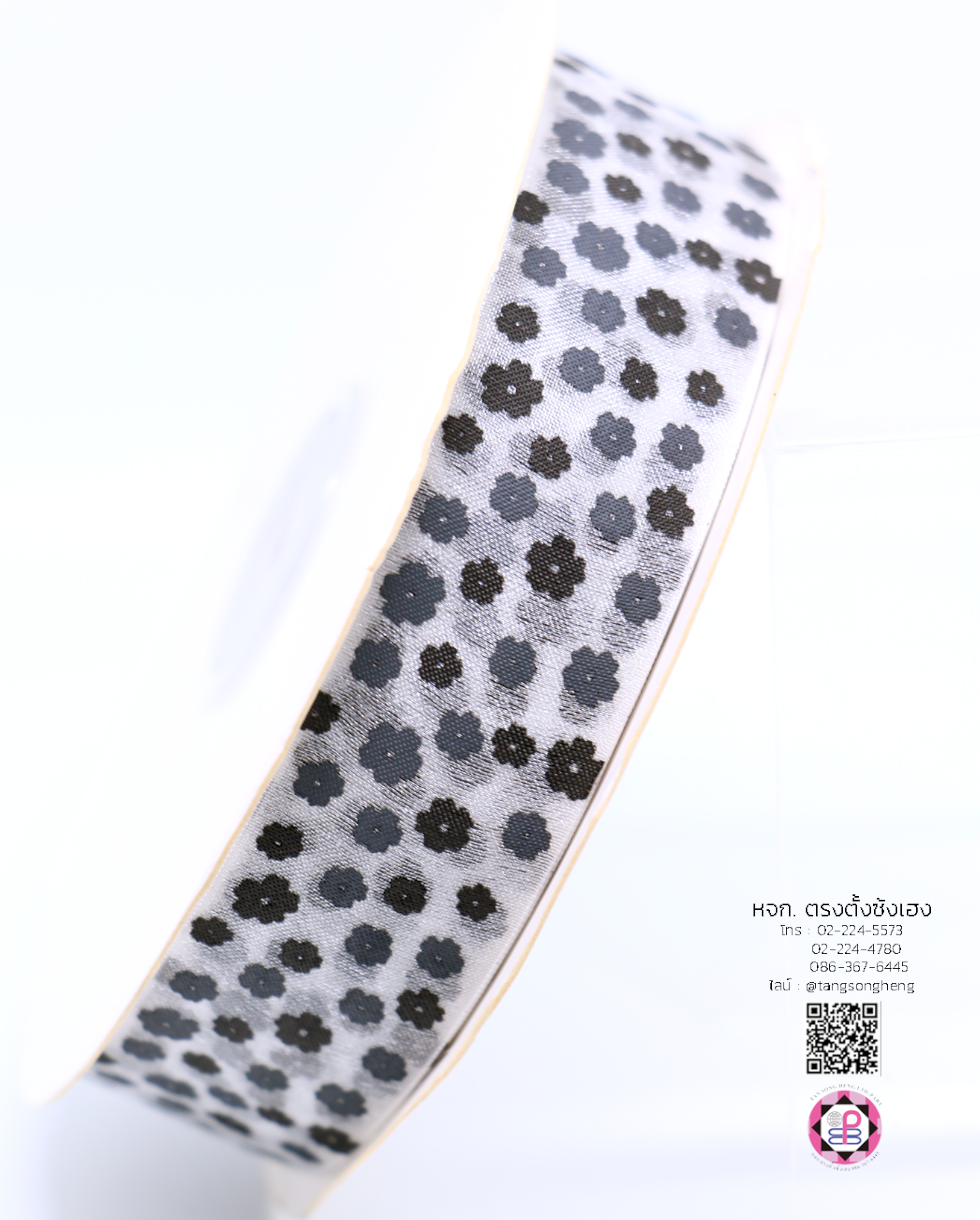 ริบบิ้นผ้าแก้ว กว้าง 1 นิ้ว ยาว 50 หลา พิมพ์ลายดอกไม้เล็ก สีดำ